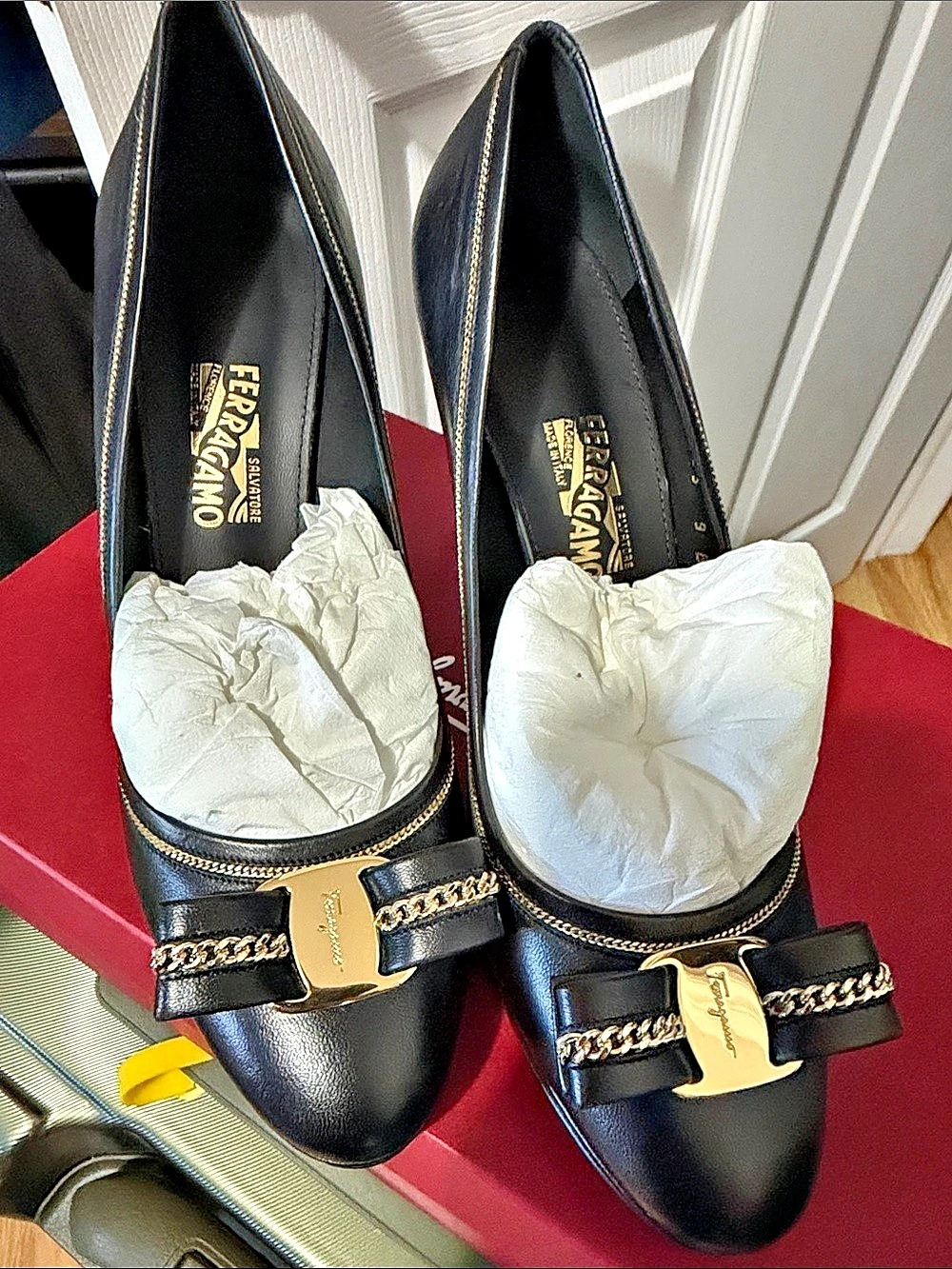 Salvatore Ferragamo Osimo Lux 110cm Pumps Black US 9 B